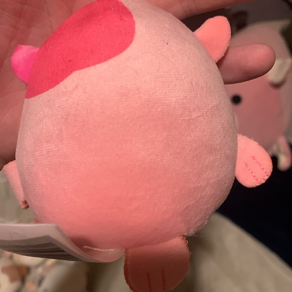 Kerry seacow squishmallow clip NWT - Picture 2 of 3